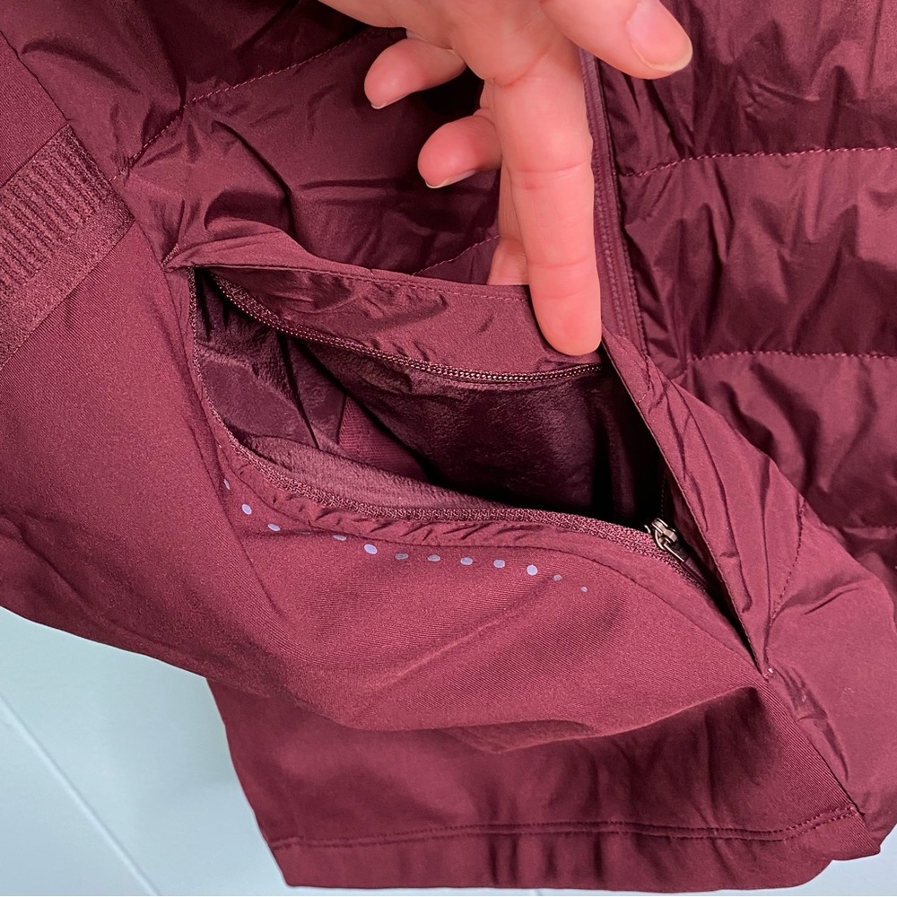 Lululemon Size 18 Down For It All Vest
Cassis - Picture 6 of 15